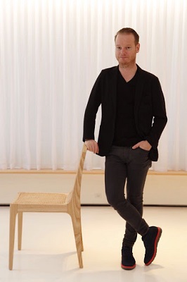 Read more about the article Jader Almeida e a coleção 2020 está nas lojas do Arquivo Contemporâneo no Rio