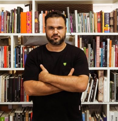 Read more about the article O escultor Flávio Cerqueira conversa sobre o seu processo criativo logo após ingressar na Galeria Leme