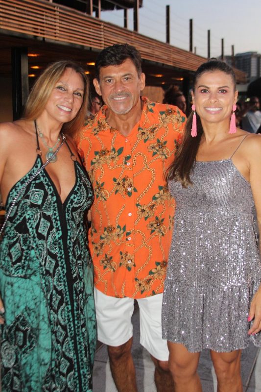 Read more about the article Washington de Barros arma festão de aniversário no lounge do Hotel Be Loft na Barra da Tijuca