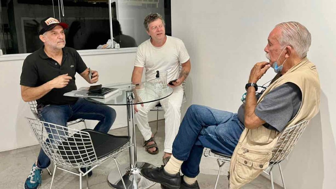 Read more about the article O lançamento do livro “Entre a Cidade a Natureza” sobre a trajetória do artista Afonso Tostes na Mul.ti.plo