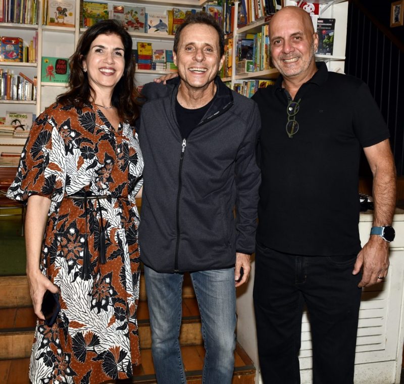 Read more about the article O lançamento do livro “FERNANDO ZARIF : MÚLTIPLA UNIDADE” na Livraria Travessa em Ipanema