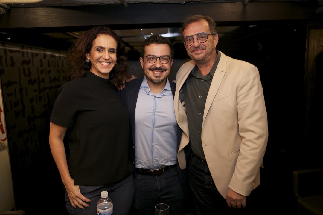 Read more about the article O jornalista Guilherme Amado lança o livro-reportagem “Sem máscara — o governo Bolsonaro e sua aposta pelo caos” e lota a Livraria da Travessa no Shopping Leblon