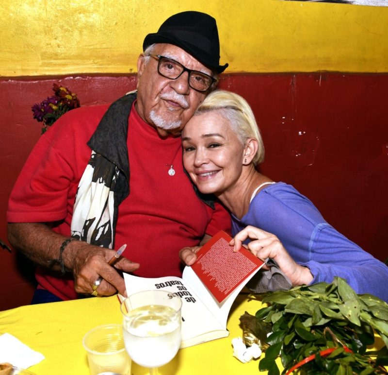 Read more about the article O teatrólogo Amir Haddad celebra seus 85 anos e lança o livro “AMIR HADDAD – DE TODOS OS TEATROS” pela editora Cobogó