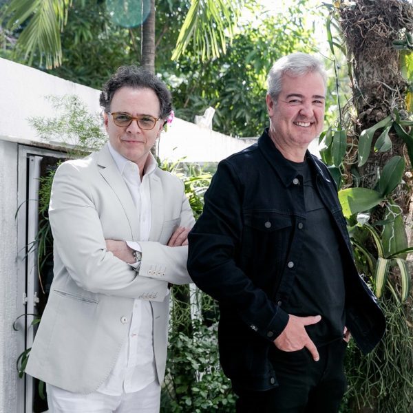 Read more about the article Thomaz Naves fecha parceria com Cesar Neubert e dividem agora o Crystal Hair em Ipanema