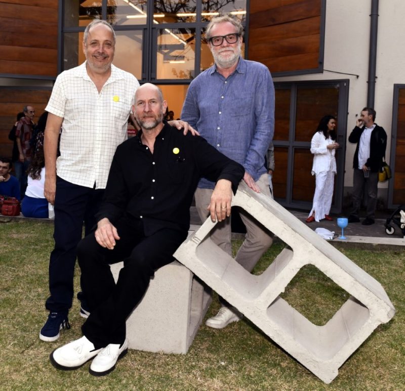 Read more about the article Abre na Carpintaria a exposição dos recentes trabalhos de Barrão e Josh Callaghan com curadoria de Raul Mourão