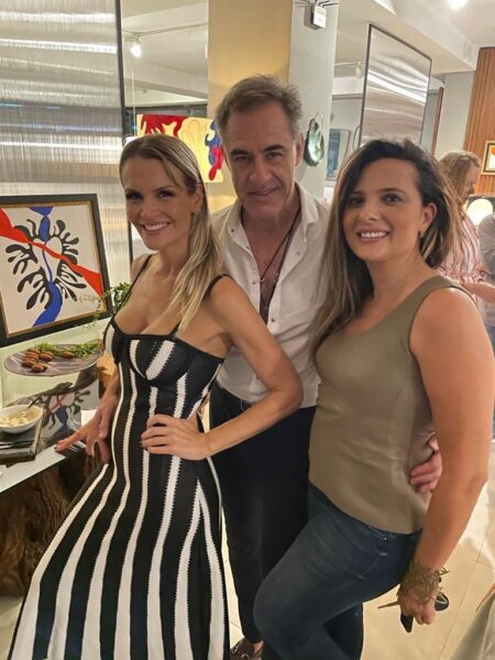 Read more about the article O cocktail de abertura da exposição “AMOR EM MOVIMENTO” do artista Marzio Fiorini na SIERRA Móveis Florianópolis