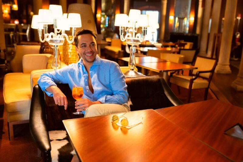 Read more about the article Novidade na Marquês de Sapucaí o promoter Vinicius Belo convida para o Camarote Camisa 10