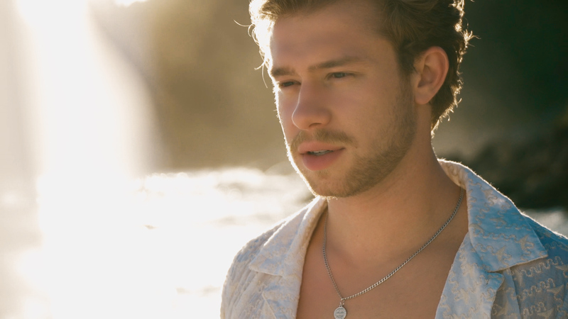 Read more about the article O catarinense Augusto Gallon lança nova música e clipe nas principais plataformas digitais