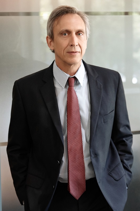 Read more about the article O advogado ambientalista Oscar Graça Couto é o segundo entrevistado da 1 temporada do podcast “Vozes da Lei”