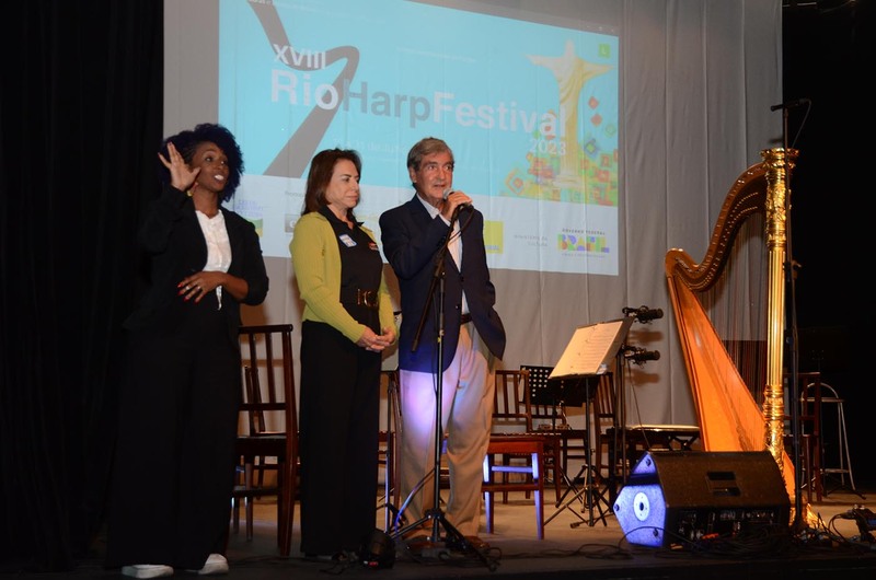 Apresentação da parceria Yvonne Bezerra de Mello e Sergio Costa e Silva