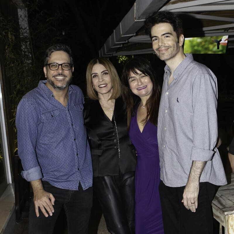 Read more about the article Estrelas marcam presença no aniversário de Liège Monteiro