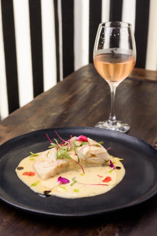 Read more about the article Restaurante Tèréze apresente seu Bacalhau de Páscoa preparado pela chef Luanna Malheiros