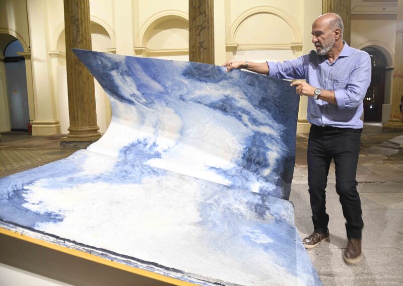 Read more about the article Hilal Sami Hilal movimenta o sábado 24/08 com individual na Casa França-Brasil e é o homenageado no jantar chique de Cassia Bomeny