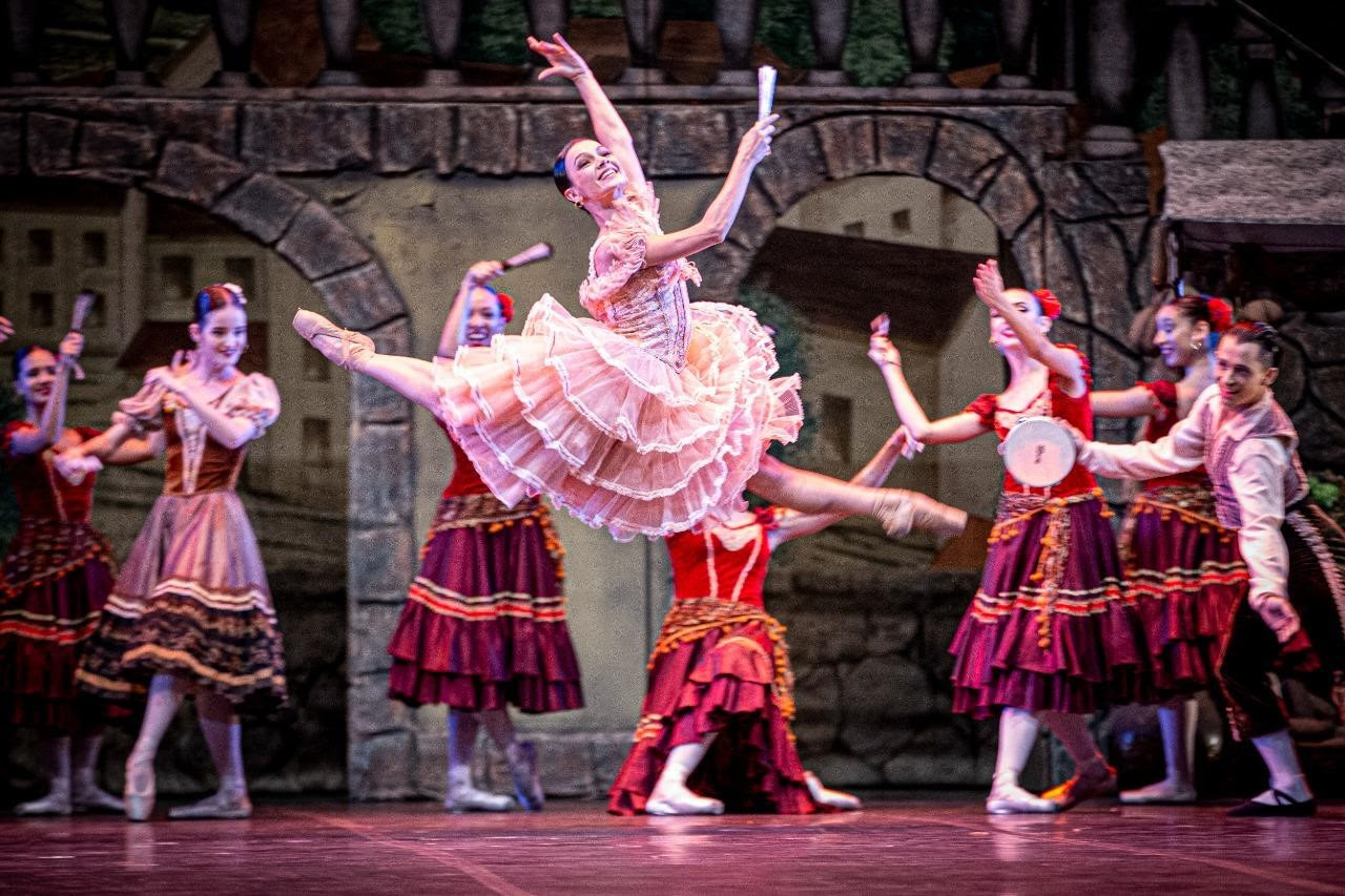 Read more about the article A bailarina Márcia Jaqueline volta ao palco em La Fille Mal Gardée no mesmo papel de 20 anos atrás no Theatro Municipal RJ