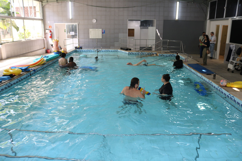 Terapia aquática em ação - ABBR