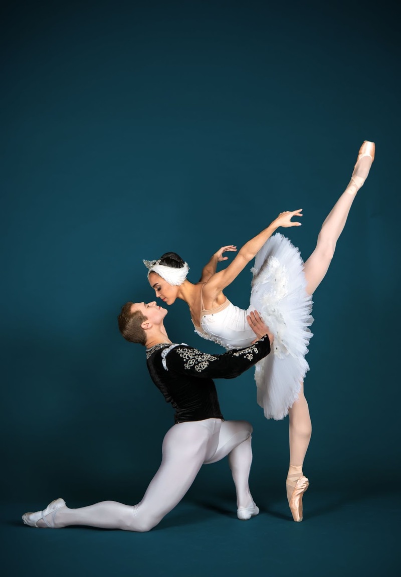 Casal Amanda Gomes e Mikhail Timaev