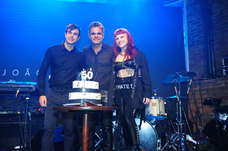 João Camargo, Joao Felipe e Wina (filhos)