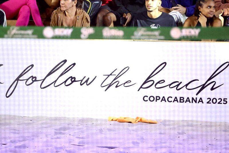 Follow the Beach