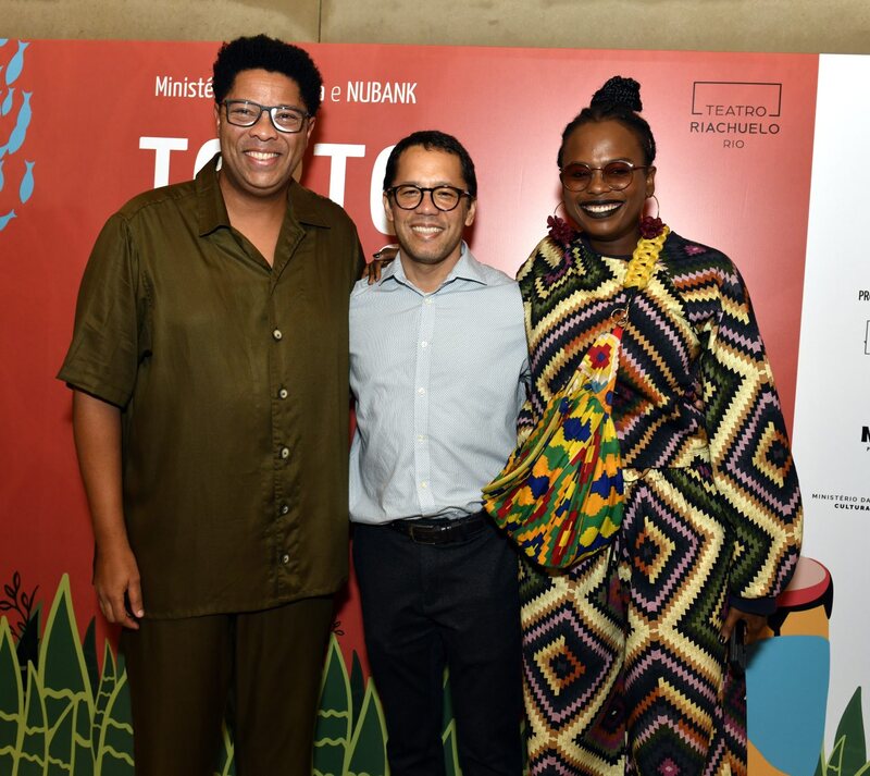 Elísio Lopes Jr. , Itamar Vieira e Luana Génot
