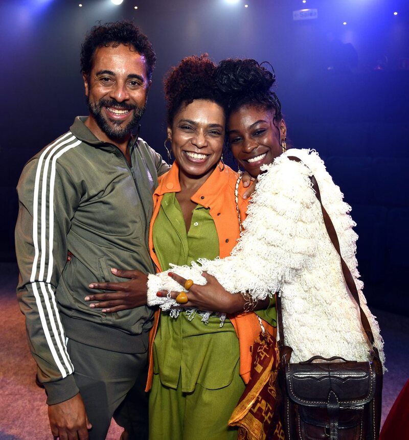 Renato Carrera , Vilma Melo e Jeniffer Dias - IRMÃS