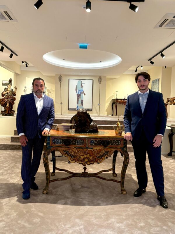 Read more about the article A abertura do Antiquario Itamar Musse movimenta a cena lisboeta no Verão 2025