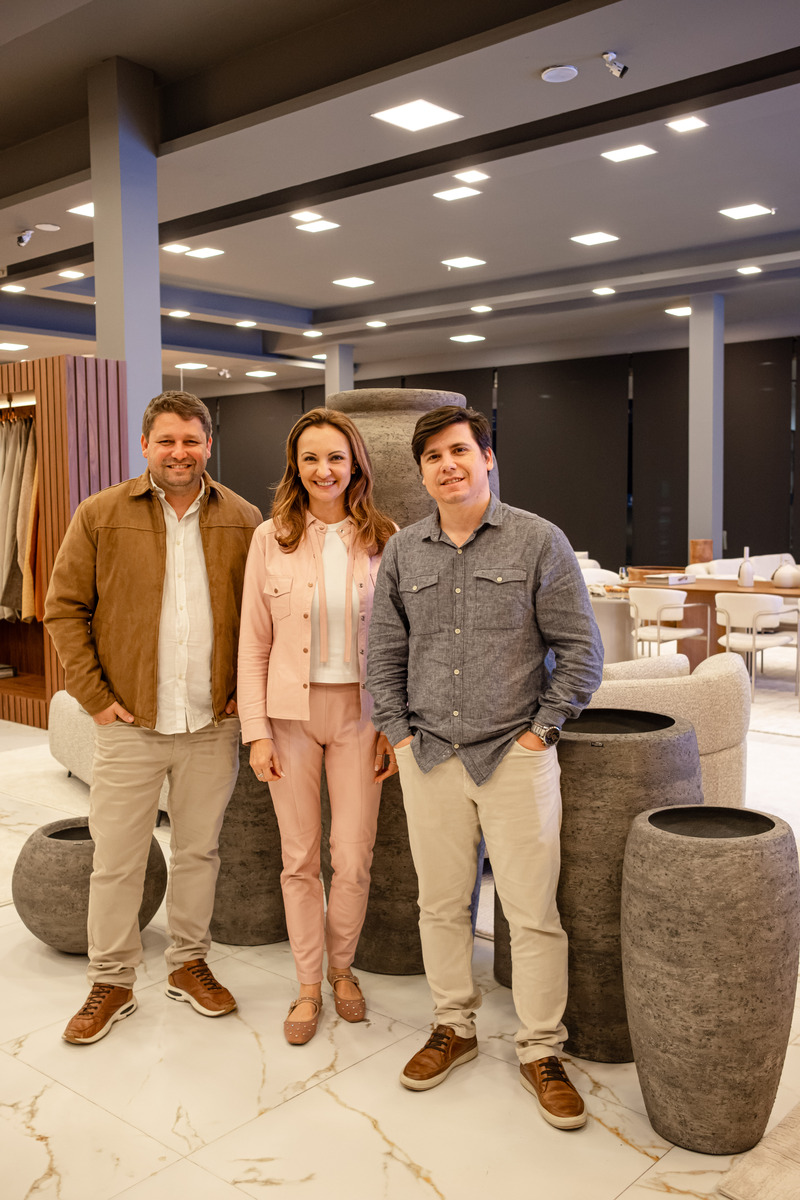 RAFAEL GOMES, CAROLINA HAVEROTH E LUIZ LOPES