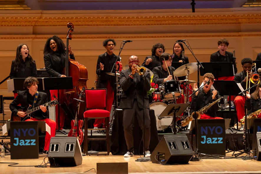 Read more about the article A brasileira ganhadora do Grammy Luciana Souza e a lenda do trompete Sean Jones se apresentam com a New York Orchestra Jazz no Theatro Municipal do Rio de Janeiro