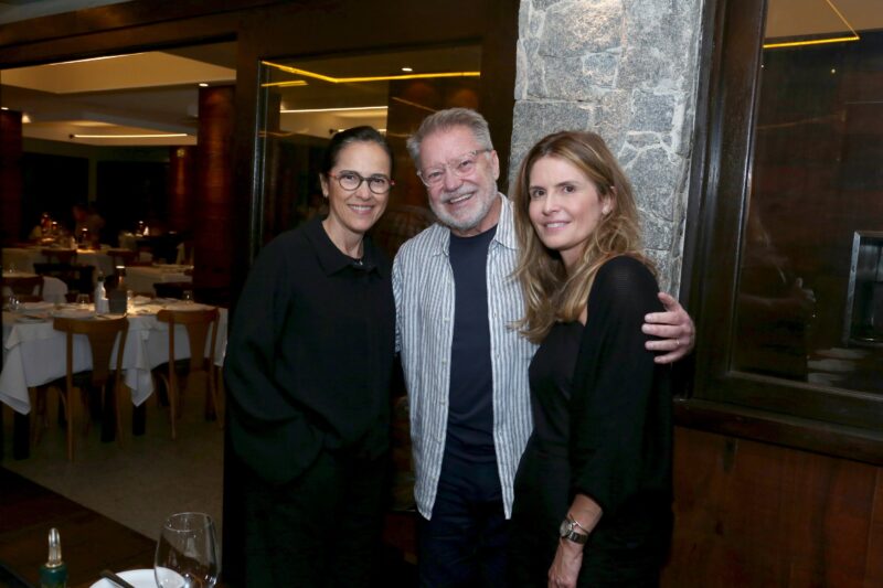 Read more about the article Noite de fondue aqueceu ontem 20/08 a noite do Royal Grill no CasaShopping