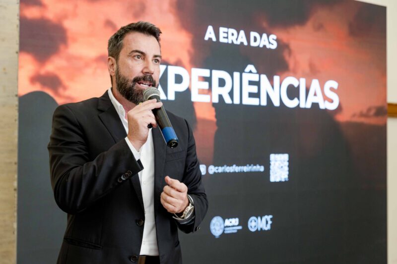 Read more about the article O multi gestor e empresário Carlos Ferreirinha levou seu conceito hoje 04/08 a ACRJ para uma plateia repleta de empresários de vários setores