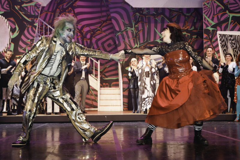 Read more about the article ‘Beetlejuice – o Musical’ volta ao Teatro Multiplan e fez sessão para convidados no último sábado 09/08
