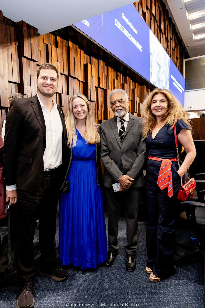 Read more about the article Cerimonia de Entrega da Medalha Tiradentes – In Memoriam ao jornalista escritor ambientalista Alfredo Sirkis