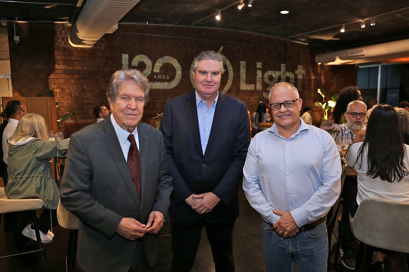 Read more about the article Light celebra 120 anos de história com a instalação imersiva “Anos-Luz” de Bia Lessa no MAM Rio