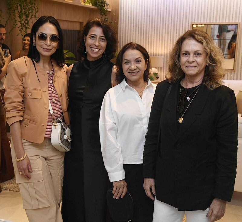 Karla Ortiz, Isabel Portugal, Sueli Bombiere e Aninha Costa