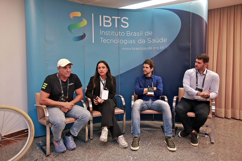 Armando Barcellos, Fernanda Keller, João Felipe Franca e Gustavo Leporace