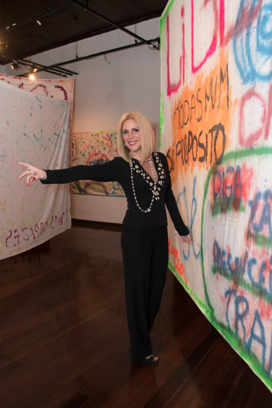 Read more about the article A artista e curadora Isabela Francisco abre a exposição “PRESENÇAS INVISÍVEIS – Mulheres Trans” no Centro Cultural Correios