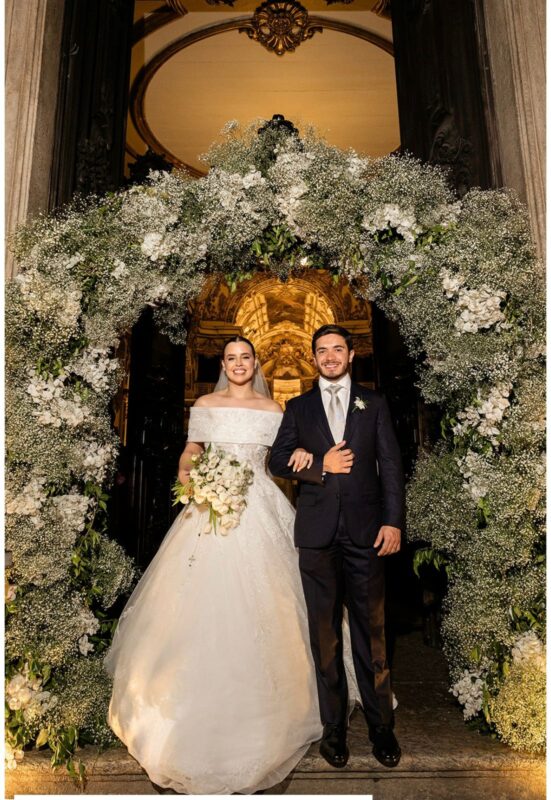 Read more about the article O casamento deslumbrante no sábado 06/09 de Camila Martins e David Dallas Dias com recepção no Country Club