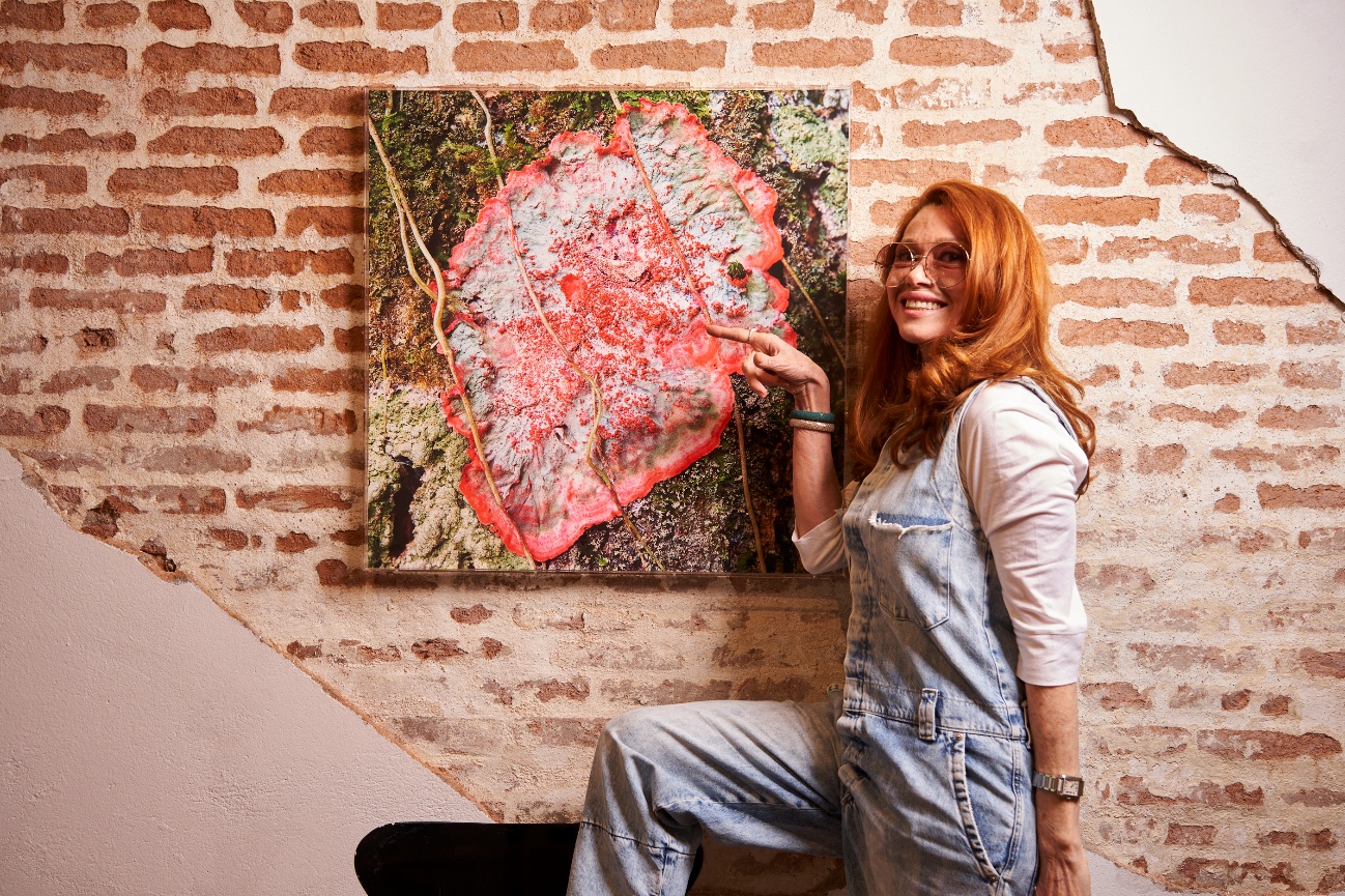 Read more about the article Galeria Estúdio Reverso inaugura com exposição Pele Viva de Dadá Cardoso