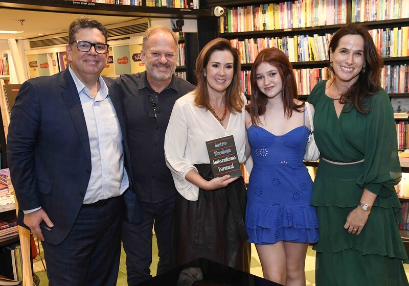 Read more about the article ANTISSEMITISMO ESTRUTURAL de GUSTAVO BINENBOJM na Livraria da Travessa