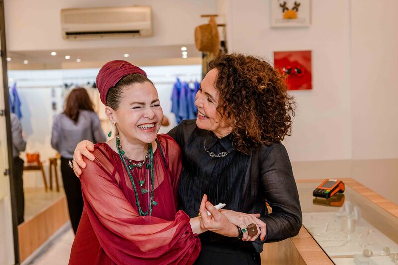 Read more about the article Roberta Damasceno comemora 20 anos de Dona Coisa