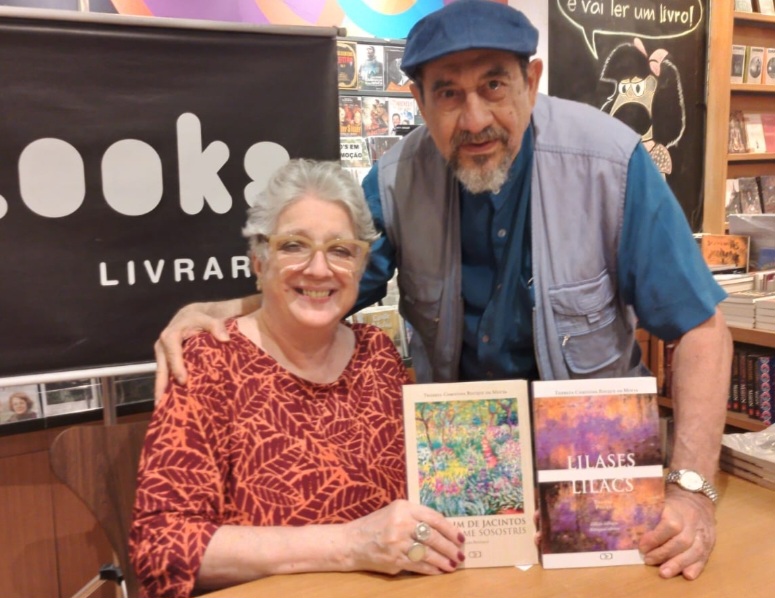 Read more about the article A poeta Thereza Christina Rocque da Motta reúne grandes nomes da literatura em noite de duplos lançamentos