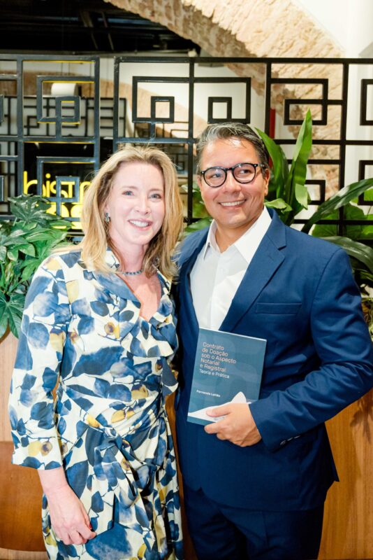 Read more about the article Fernanda Leitão lança livro e marca debate sobre contrato de doação no contexto notarial e registral