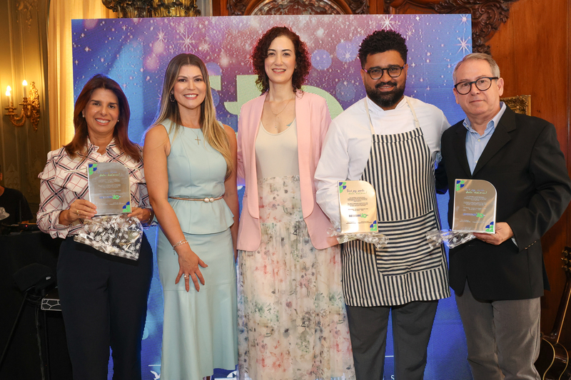 Fernanda Amaral, Analine Castro, Paola Figueiredo, Chef Danilo Parah e Gustavo Gil