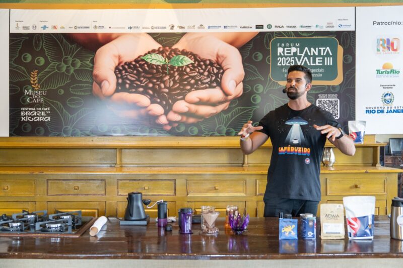 Read more about the article 3ª edição do Replanta Vale movimentou a Fazenda São Luiz da Boa Sorte em Vassouras