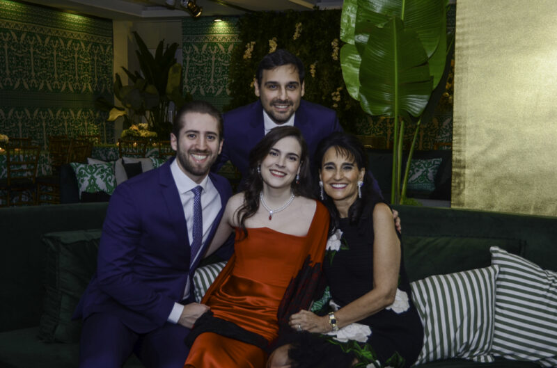 Read more about the article Mathilde Campos da Silva celebra seu BDAY com festão sábado 06/12 no Country Club