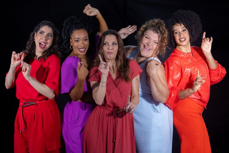 Read more about the article Fala Sério Mãe! – Elas só mudam de endereço Uma comédia musical com Thalita Rebouças e grande elenco Estreia dia 8 de janeiro no Roxy