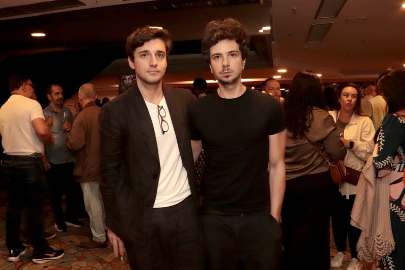 Otavio Tronco e Silas Marti