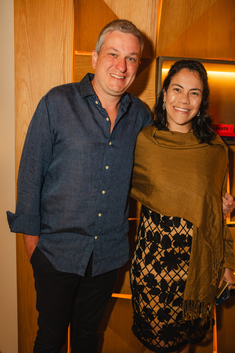 Adriano Migli Faria Rosa e Tamires