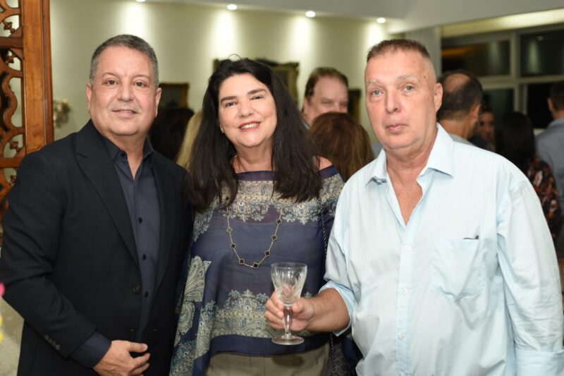 Read more about the article A advogada Orlanda Freire recebe os Embaixadores de Turismo do RJ para jantar no Alto Leblon