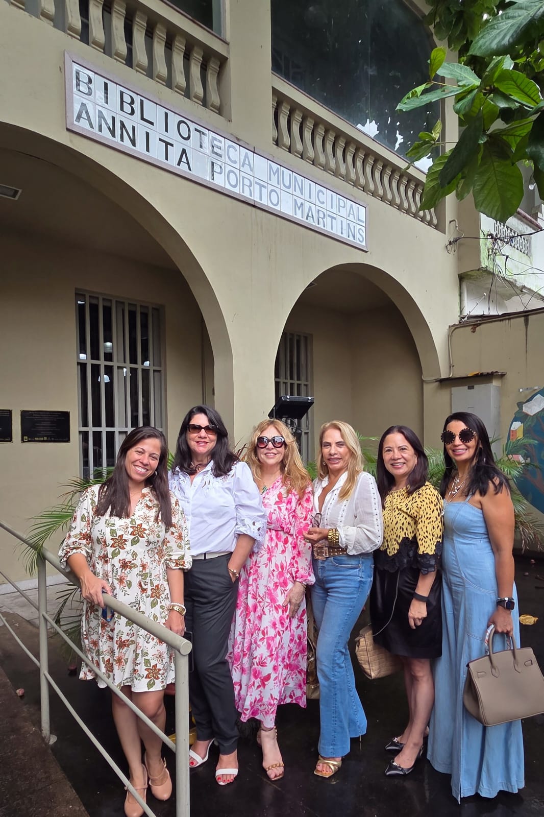 Read more about the article Joana Teixeira reuniu 50 convidados para um café que celebrou os 10 anos da Biblioteca Anitta Porto Martins.