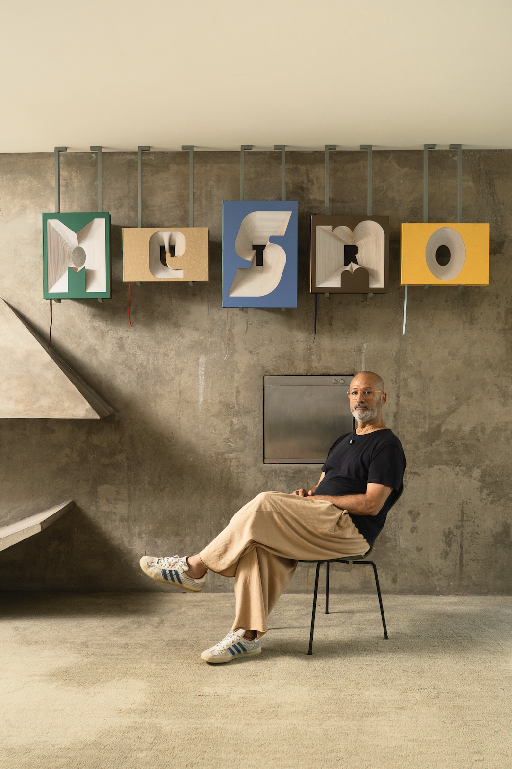 Read more about the article Marco A. Castillo – a casa do decorador: o futuro já não é